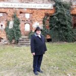 „Ulotne życie dryfuje wśród dzikiej zmienności”