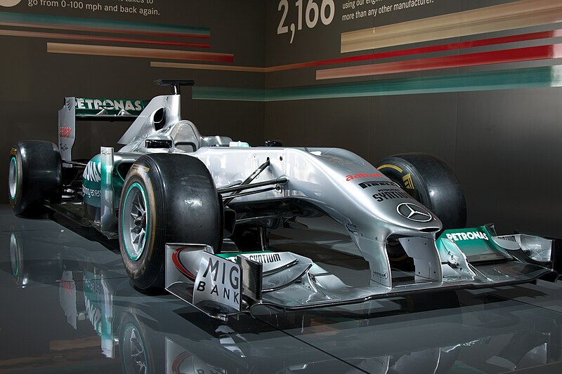 Formuła 1: Ekologia wygrała z nostalgią w F1