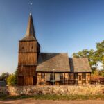 Unikalny drewniany kościół w Klępsku – ukryty skarb reformacji