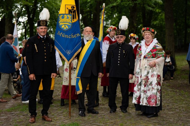 Ein Pilgertreffen voller Symbolkraft