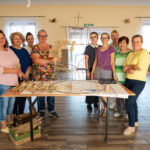 Warsztaty wyplatania koron dożynkowych w Prędocinie