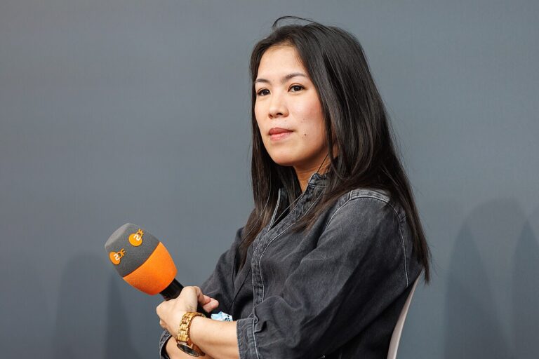 Ile naprawdę zarabiają kobiety – i dlaczego nie chodzi tylko o pieniądze