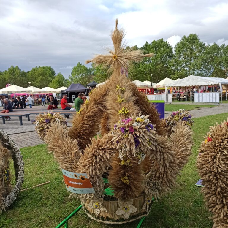 O polach, owocach i świętowaniu