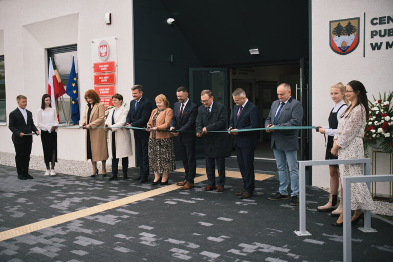 Nasz Samorząd: Nowa siedziba Urzędu Gminy w Murowie