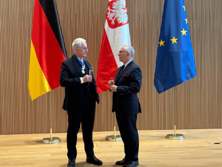 Polski Krzyż Zasługi dla byłego dyrektora Fundacji Roberta Boscha