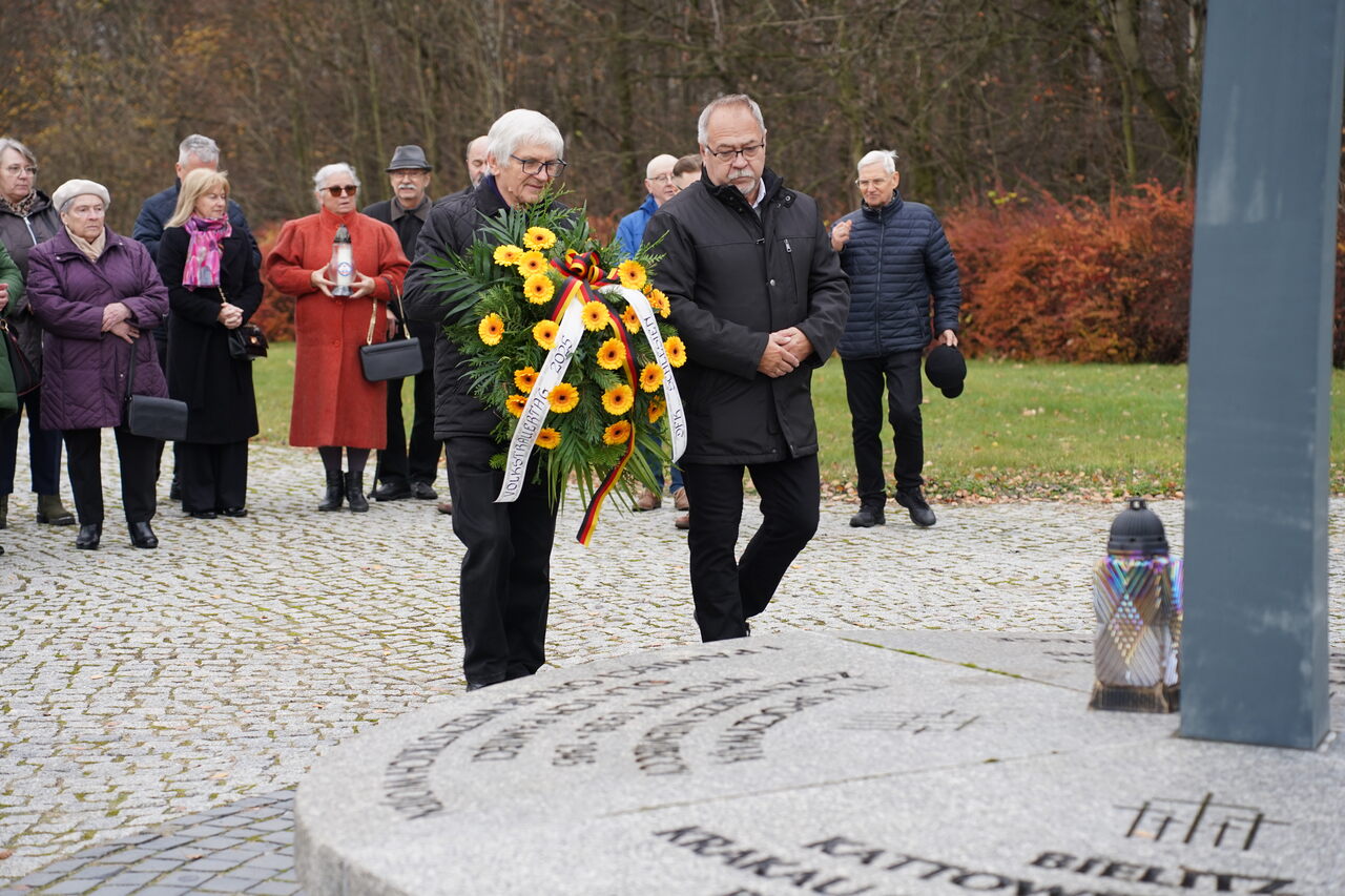 Mniejszość pamięta o ofiarach wojen