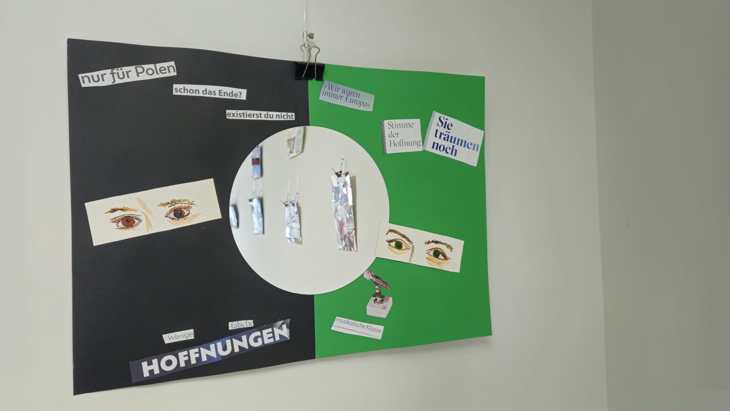 Wystawa w Olsztynie: młode spojrzenia na tożsamość i pochodzenie / Wystawa przedłużona