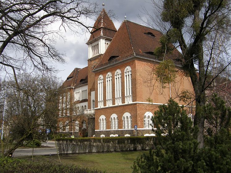 Kontrowersje wokół upamiętnienia niemieckiego architekta w Sopocie