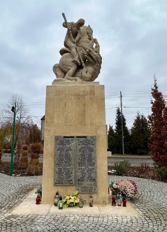 Pomnik w Szczedrzyku wyremontowany. Historia, która już nie budzi emocji