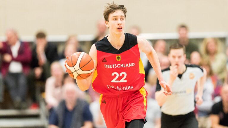 Deutsche Basketballer in der NBA: Kapitän auf dem Karussell