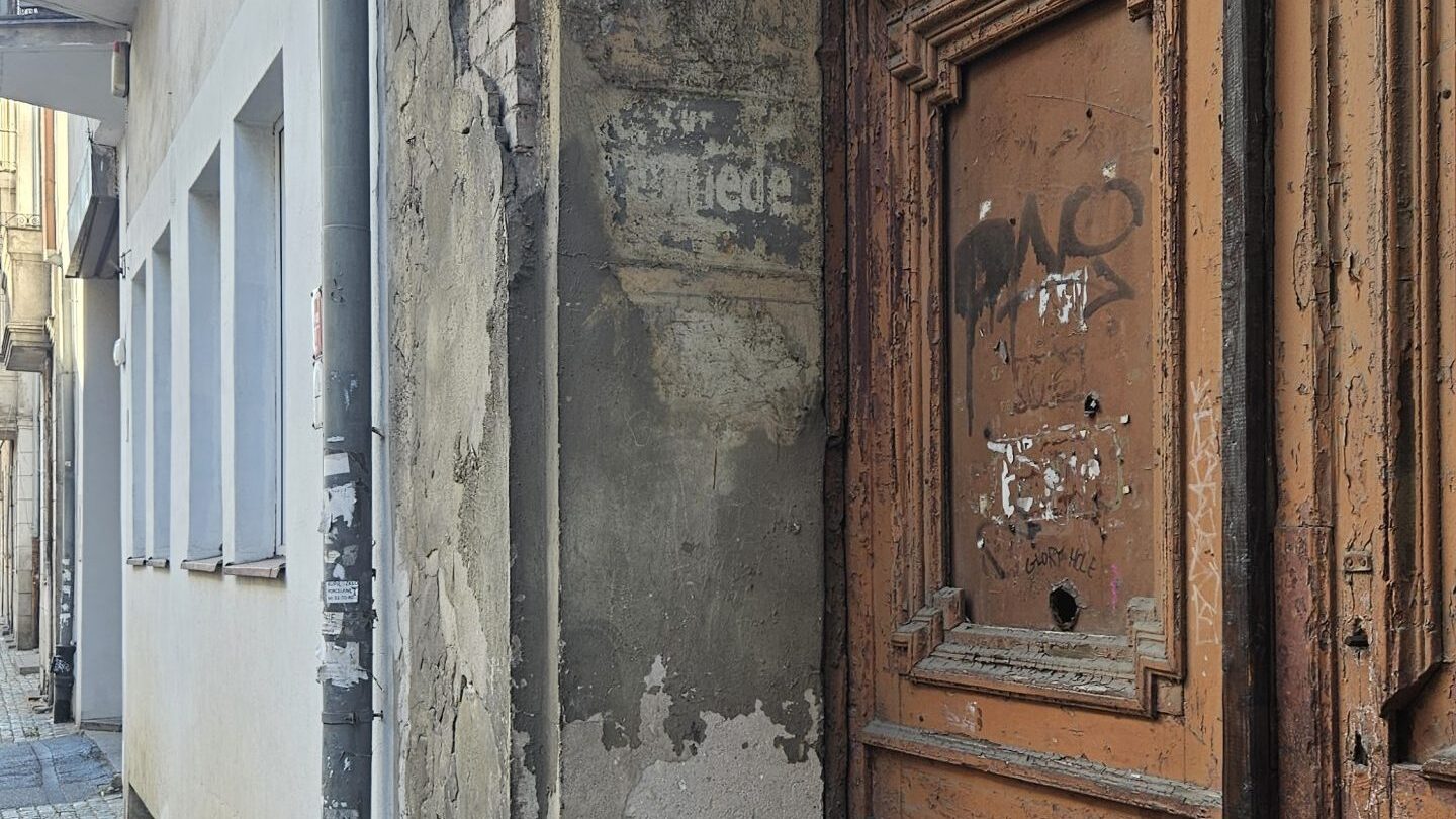 Nachbarschaft verpflichtet: Die Stadt als Palimpsest lesen