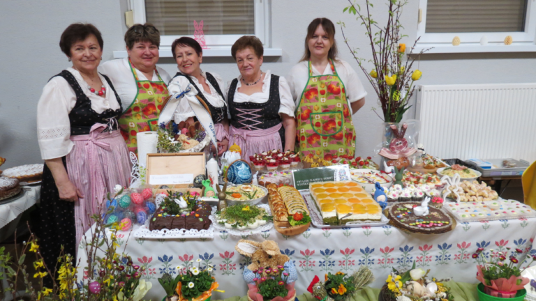 Walzen im Osterzauber: Geschmack, Tradition und Handwerkskunst auf einem Tisch