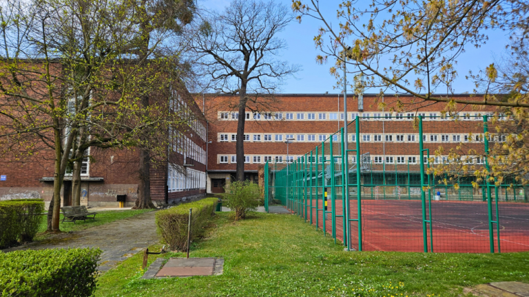 Ostatnie świadectwo dawnego wrocławskiego gimnazjum