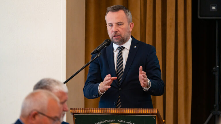 Herausforderungen und Stabilisierung