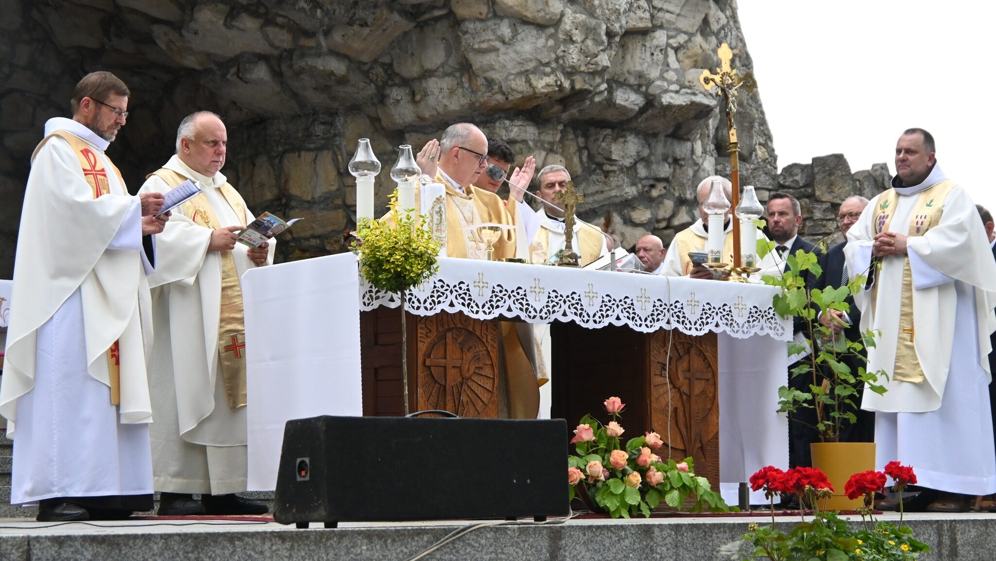 Wiara, tożsamość i „język serca”