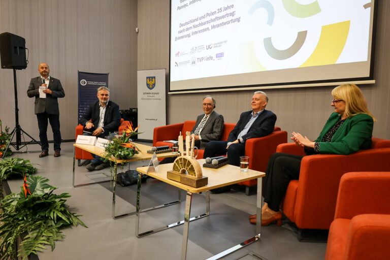 Pamięć, interesy i odpowiedzialność