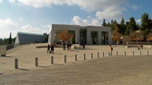 Kryzys instytucji pamięci? Wokół planów otwarcia filii Yad Vashem w Niemczech