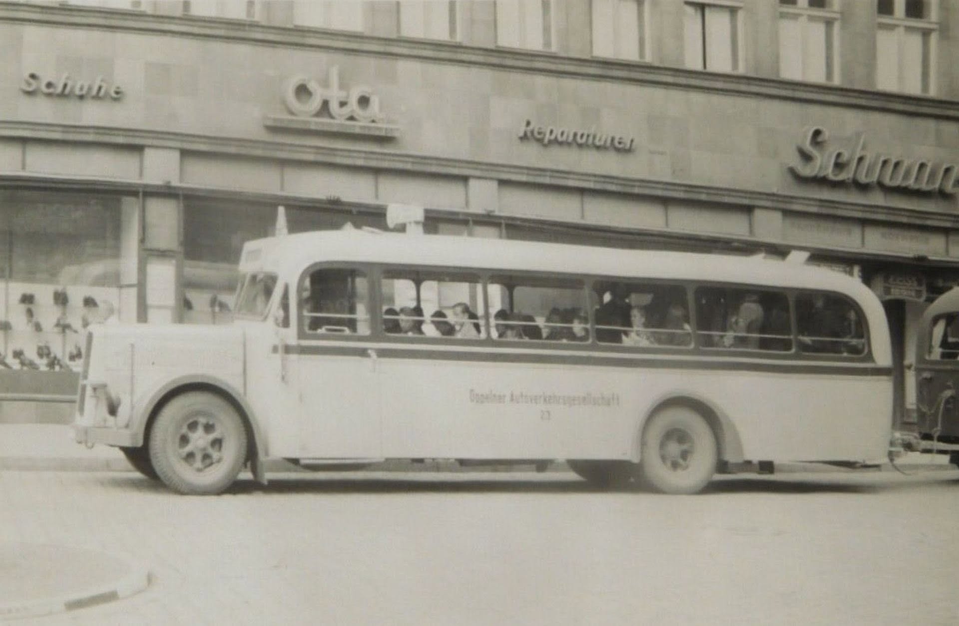 Zaczęło się od dwóch autobusów – 100 lat opolskiej komunikacji miejskiej