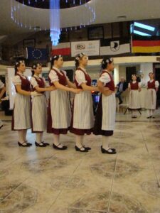 Zatańczyli raz, zostali na 30 lat